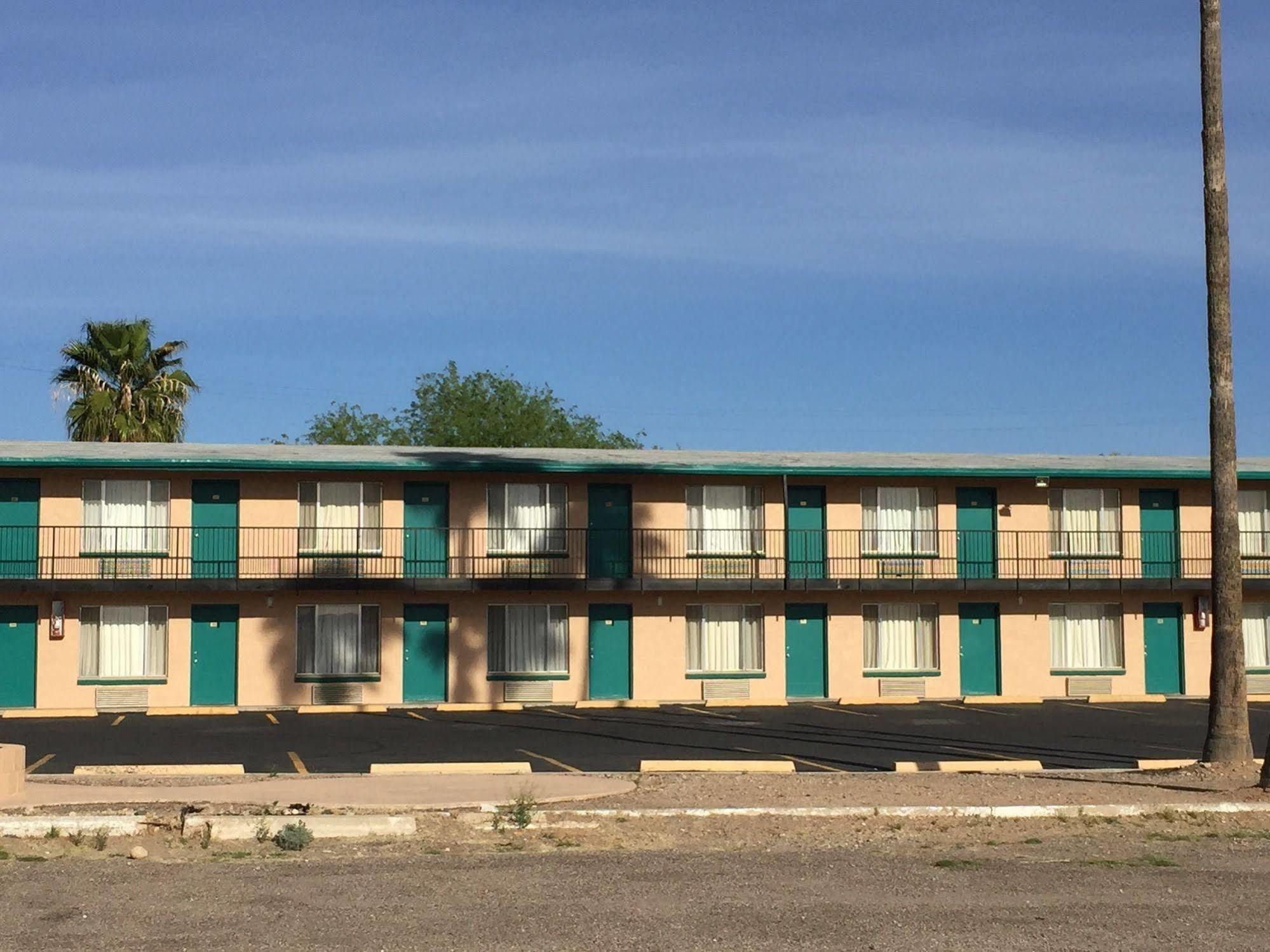 Amazon Motel Tucson Buitenkant foto